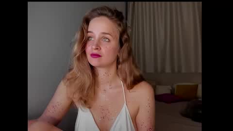 Tony and Alice online show from December 24, 9:11 pm