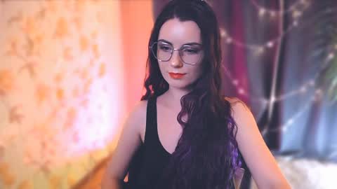 Elizabeth online show from January 16, 6:59 pm