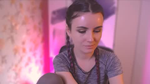 Elizabeth online show from February 28, 4:53 pm