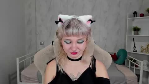 Tori online show from October 9, 12:15 am