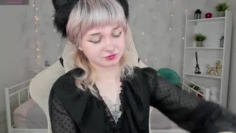 Tori online show from October 22, 12:15 am