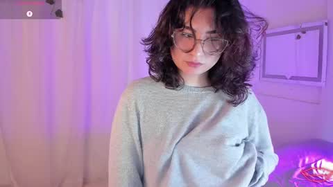 tori_just online show from April 17, 1:35 pm