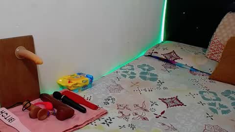 tory_montannaxx online show from March 4, 12:33 pm
