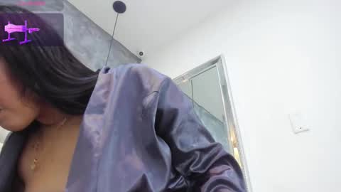 Tracy Wright online show from March 5, 9:43 pm