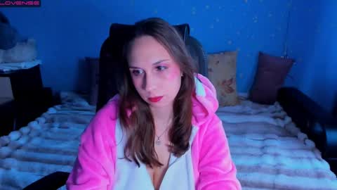 Kate online show from October 11, 8:30 am