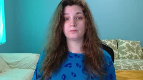 TreeJeanne online show from April 16, 10:34 pm