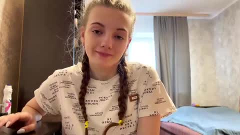 Tina online show from April 27, 7:27 am