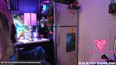 Snapshot of tricky_nymph chatting on February 16, 3:05 am Cassie online show from February 16, 3:05 am