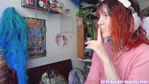 Snapshot of tricky_nymph chatting on February 9, 6:37 pm Cassie online show from February 9, 6:37 pm