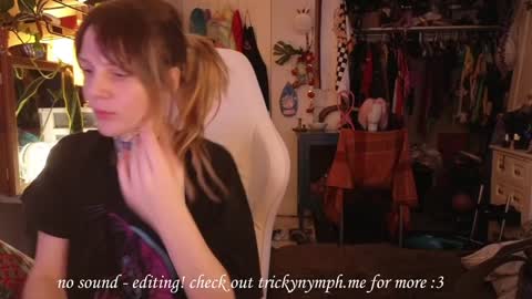 Snapshot of tricky_nymph chatting on February 3, 5:29 am Cassie online show from February 3, 5:29 am