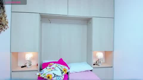 TRISHA online show from January 16, 4:07 am