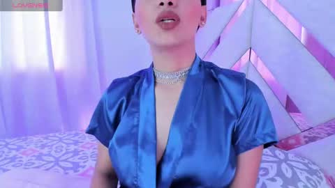 Trissha online show from October 4, 1:28 pm