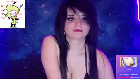 trixiedoescamcam online show from July 16, 12:15 am