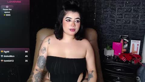 trixxiee_ online show from February 17, 7:44 pm