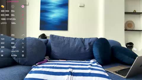 Mia online show from March 2, 7:15 am