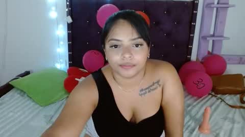 trululuygomitas online show from February 26, 7:08 pm