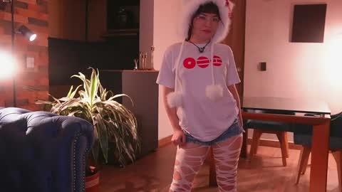 Tsuky online show from April 23, 11:51 pm