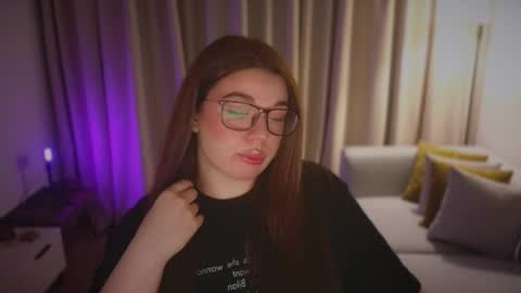 Ariana online show from March 1, 8:41 pm