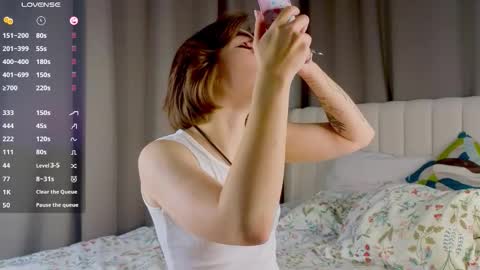 Polly online show from October 14, 3:25 pm