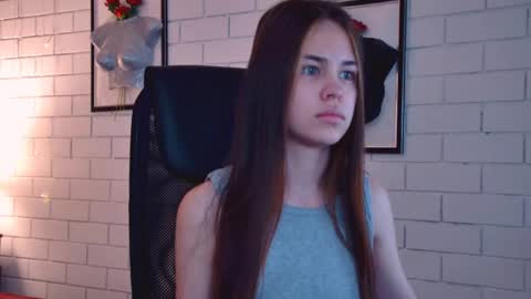 Ulia online show from April 13, 8:04 am