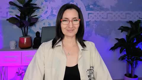 UnaTera online show from November 14, 9:20 am