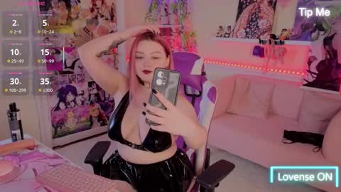 Unholy Lady online show from November 15, 6:25 am