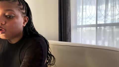 Unholybaddie online show from April 17, 11:23 am