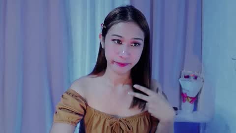 ur_rianlover online show from October 25, 8:55 am