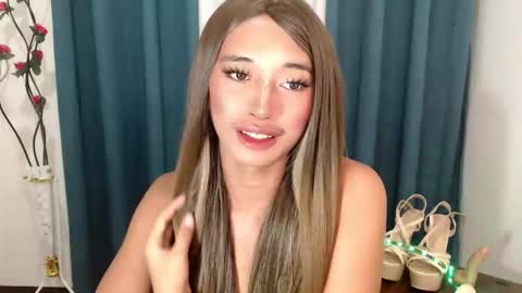 Ellie online show from November 26, 12:28 pm