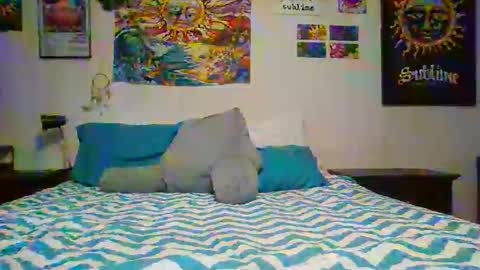 urban415441 online show from December 2, 1:40 am