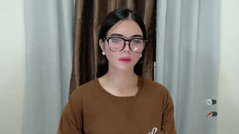 urcutie_ayah online show from November 6, 8:48 pm
