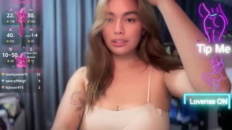 urdimplegurl online show from May 16, 11:59 pm