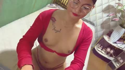 urdream_bride online show from April 24, 10:45 pm