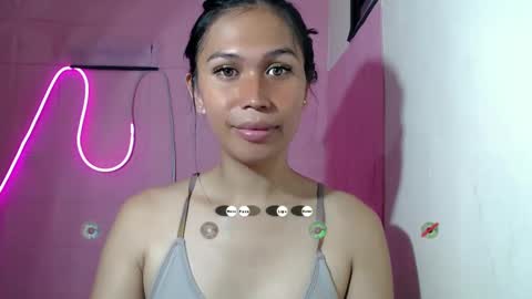 Snapshot of urgirlnabyx chatting on January 7, 4:29 am Call me naby online show from January 7, 4:29 am