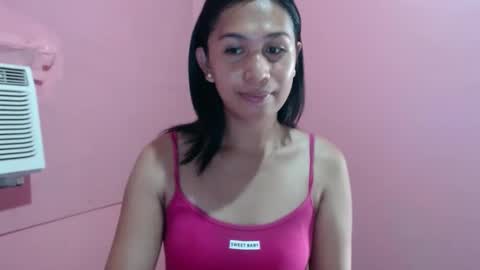 Snapshot of urgirlnabyx chatting on January 22, 5:37 am Call me naby online show from January 22, 5:37 am