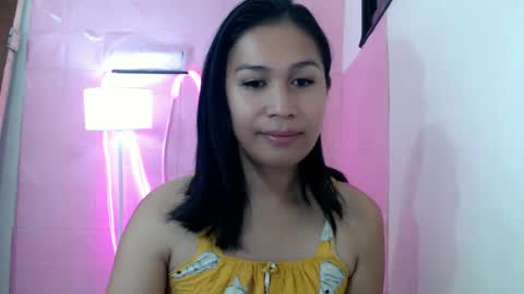 Snapshot of urgirlnabyx chatting on January 13, 9:52 pm Call me naby online show from January 13, 9:52 pm