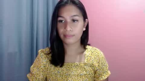 Snapshot of urgirlnabyx chatting on February 17, 2:53 am Call me naby online show from February 17, 2:53 am