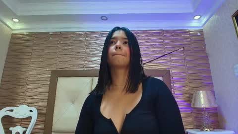 Love online show from November 25, 9:37 pm