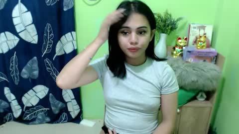 urmystical_sofie online show from October 4, 10:54 am