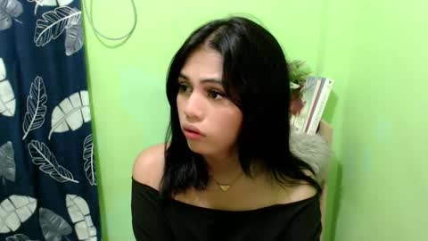 urmystical_sofie online show from November 23, 1:46 pm