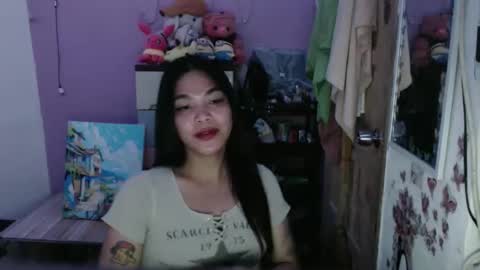 hi im kim online show from March 4, 2:18 am