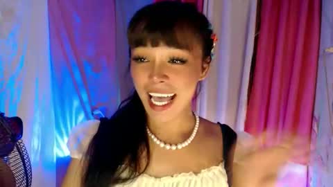 TYRA online show from November 13, 10:47 am