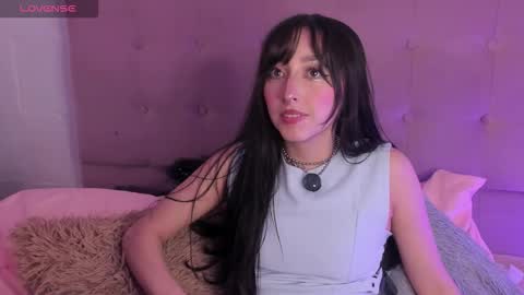 v1cky_ online show from February 9, 12:24 am