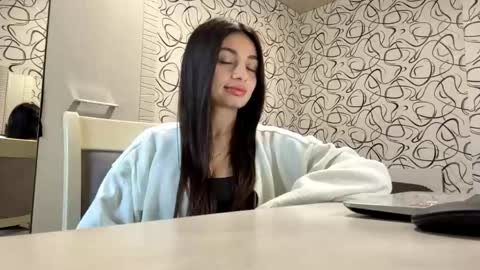 Kiki online show from June 1, 8:05 am