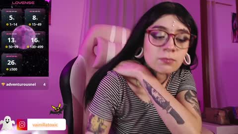 Vainilla Independent model online show from December 4, 2:42 am