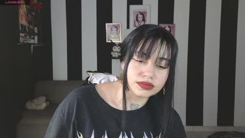 first of all... who are u online show from January 16, 6:56 am