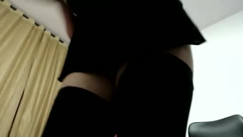 Valentina2730 online show from February 2, 11:04 pm