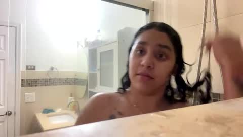 valentina614033 online show from January 5, 2:06 am