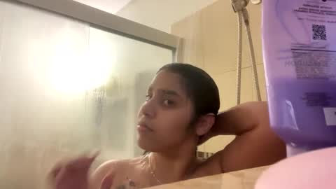 valentina614033 online show from January 22, 11:00 pm