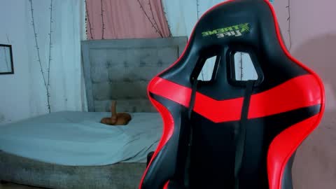 Valentina online show from October 31, 3:30 am